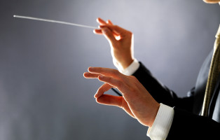 Orchestra_Conductor
